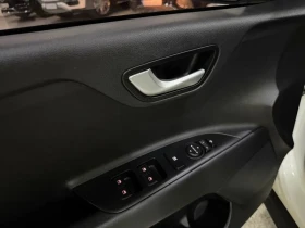 Kia Stonic 1.6 Deluxe | Auto.bg — изображение 14 Kia Stonic 1.6 Deluxe | Auto.bg — изображение 14