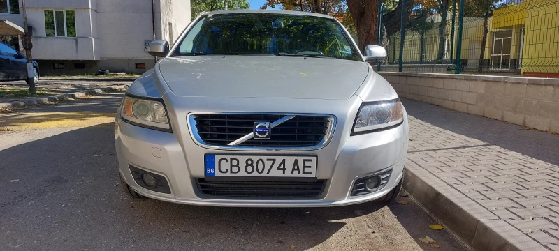 Volvo V50 2.0 136 к.с. - 7100 лв. / 3630.17 € - 93640791 1 | Car24.bg Volvo V50 2.0 136 к.с. - 7100 лв. / 3630.17 € - 93640791 1
