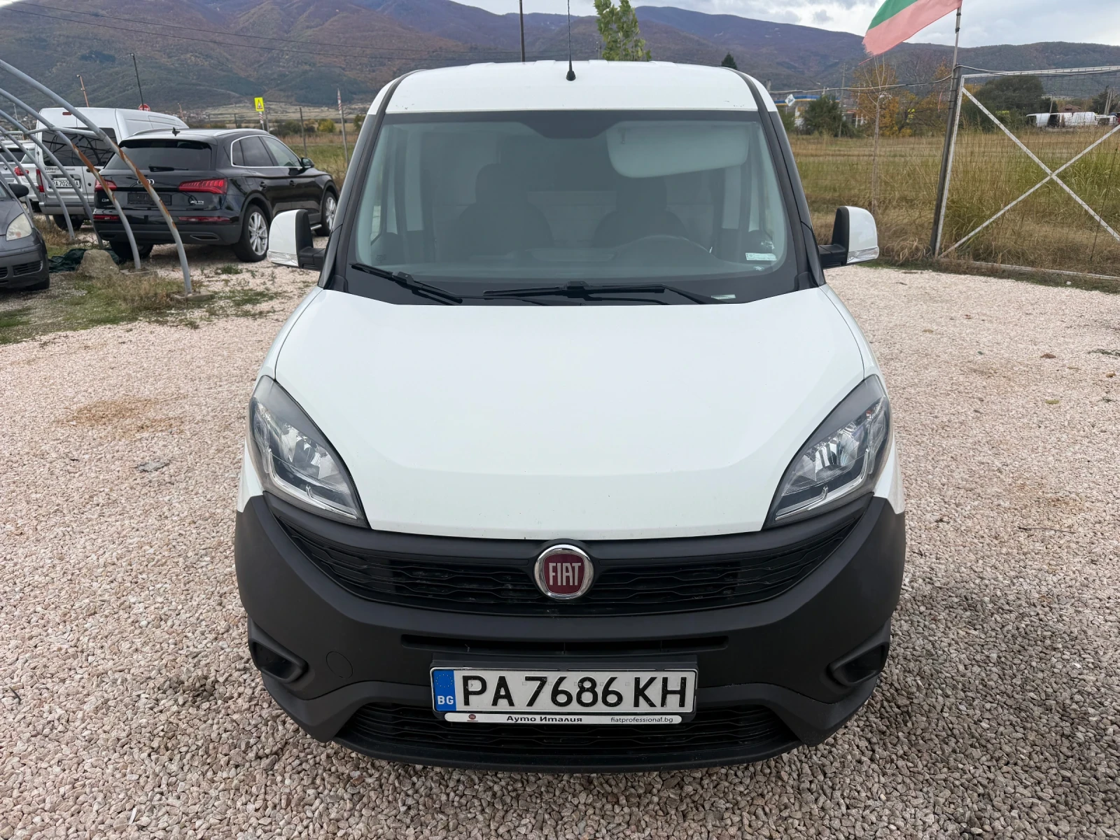 Fiat Doblo Maxi Фабричнен метан.Като нова!!! - изображение 2 | Auto.bg Fiat Doblo Maxi Фабричнен метан.Като нова!!! - изображение 2
