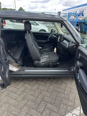 Mini Clubman Mini Clubman (R55) Cooper D 1.6 (112 кс) - 6000 € / 11734.98 лв. - 95388412 5 | Car24.bg Mini Clubman Mini Clubman (R55) Cooper D 1.6 (112 кс) - 6000 € / 11734.98 лв. - 95388412 5