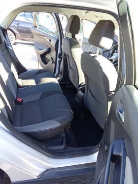 Ford Focus - 3800 € / 7432.15 лв. - 14822344 12 | Car24.bg Ford Focus - 3800 € / 7432.15 лв. - 14822344 12