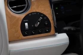 Rolls-Royce Dawn 6.6 V12/Two-Tone/Night Vision/Distronic/Lane Assis | Auto.bg — изображение 14 Rolls-Royce Dawn 6.6 V12/Two-Tone/Night Vision/Distronic/Lane Assis | Auto.bg — изображение 14