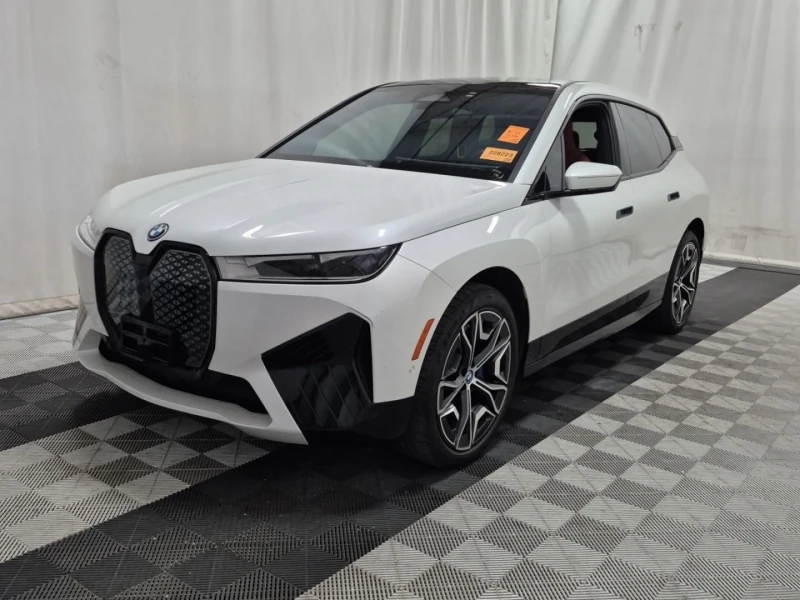BMW iX ГАРАНЦИЯ/ ПАНО/ 360 /HUD - 36000 € / 70409.88 лв. - 30065122 1 | Car24.bg BMW iX ГАРАНЦИЯ/ ПАНО/ 360 /HUD - 36000 € / 70409.88 лв. - 30065122 1