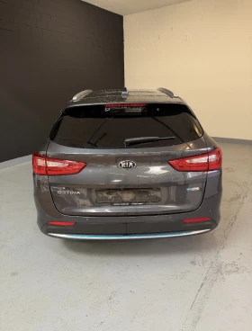Kia Optima 2.0 PHEV Premium Face Швейцария - 18500 € - 42043120 5 | Car24.bg Kia Optima 2.0 PHEV Premium Face Швейцария - 18500 € - 42043120 5