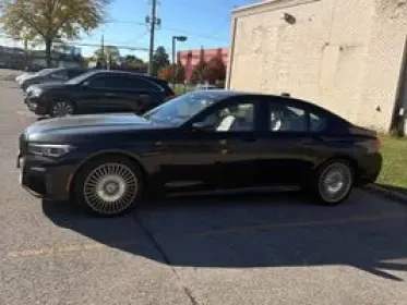 BMW 750 XDRIVE CARFAX АВТО КРЕДИТ  - изображение 2 | Auto.bg BMW 750 XDRIVE CARFAX АВТО КРЕДИТ  - изображение 2