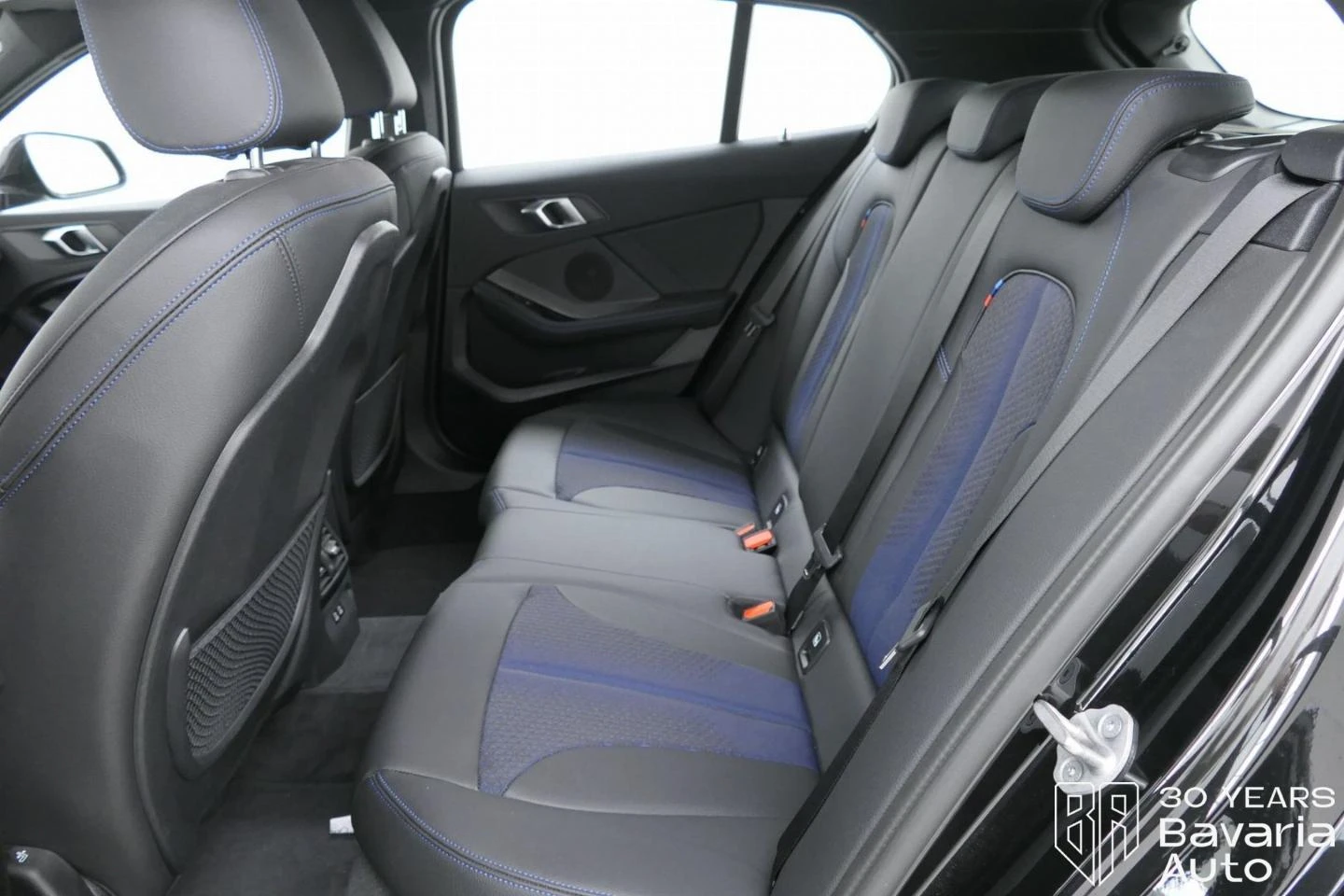 BMW 120 d Steptronic Modell M Sport - изображение 8 | Auto.bg BMW 120 d Steptronic Modell M Sport - изображение 8