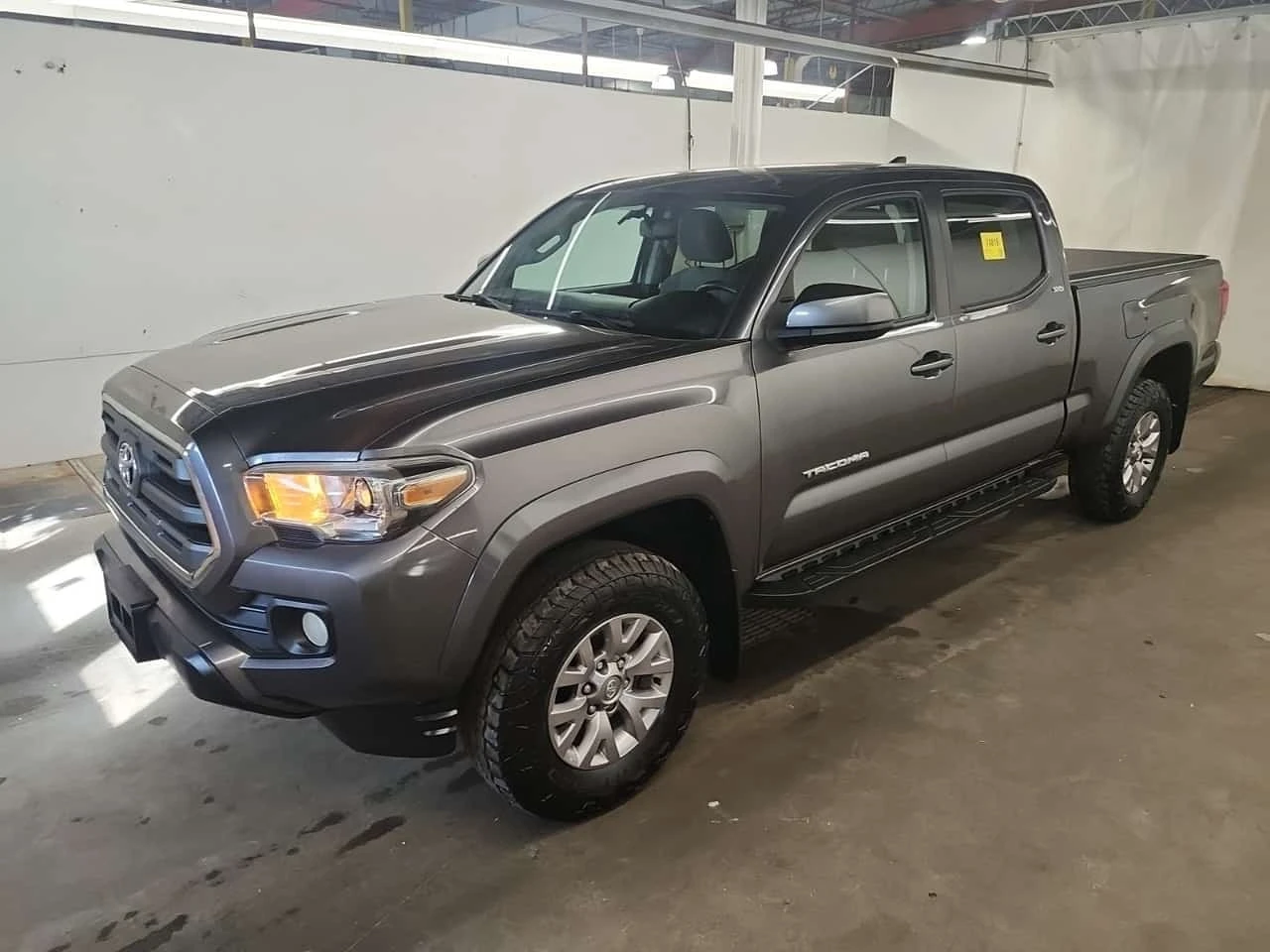 Toyota Tacoma * SR5 OFF ROAD CREW CAB SHORT BED * CARFAX * | Auto.bg — изображение 1 Toyota Tacoma * SR5 OFF ROAD CREW CAB SHORT BED * CARFAX * | Auto.bg — изображение 1