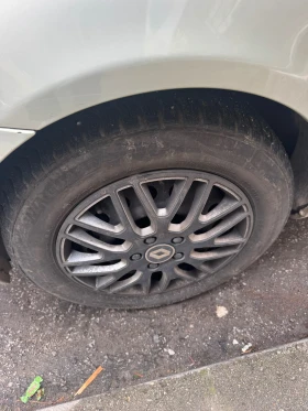 Renault Clio - 1600 € / 3129.33 лв. - 80260811 6 | Car24.bg Renault Clio - 1600 € / 3129.33 лв. - 80260811 6