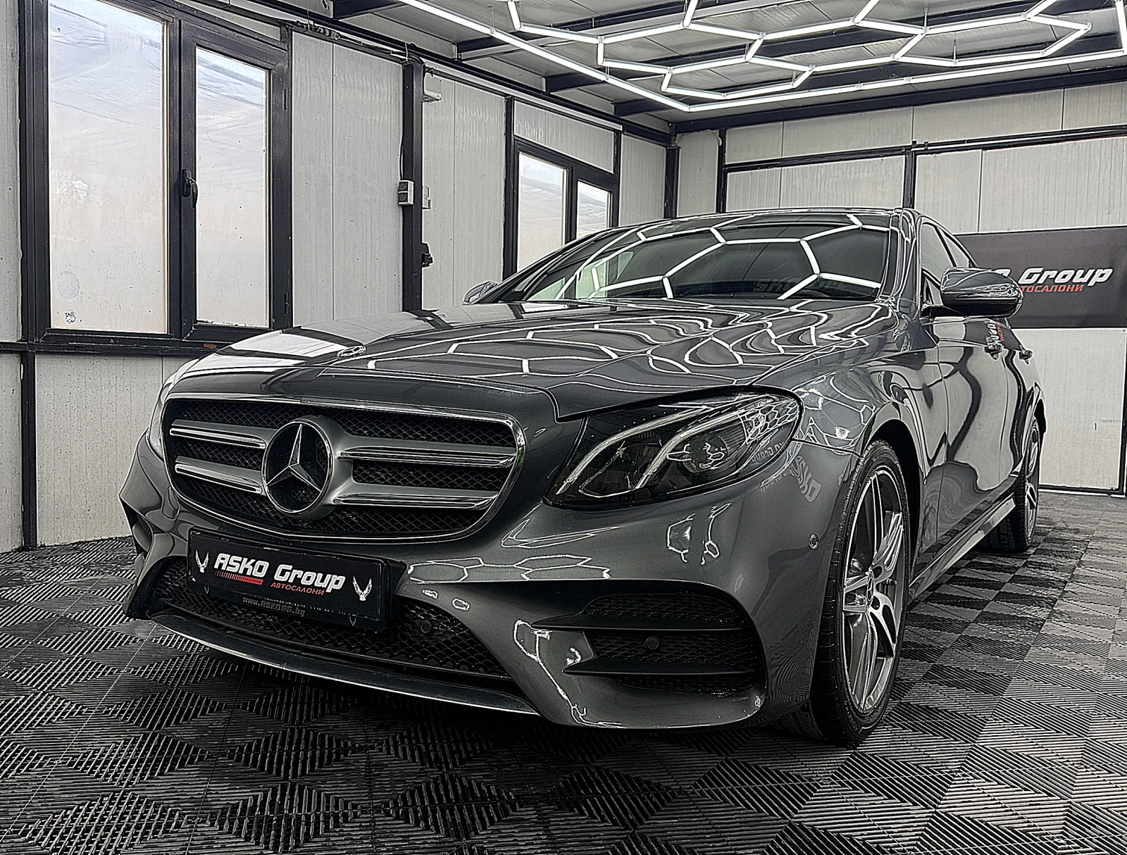 Mercedes-Benz E 220 4-Matic/AMG-line/9gt/ДИГИТАЛ СОБСТВЕН ЛИЗИНГ | Auto.bg — изображение 1 Mercedes-Benz E 220 4-Matic/AMG-line/9gt/ДИГИТАЛ СОБСТВЕН ЛИЗИНГ | Auto.bg — изображение 1