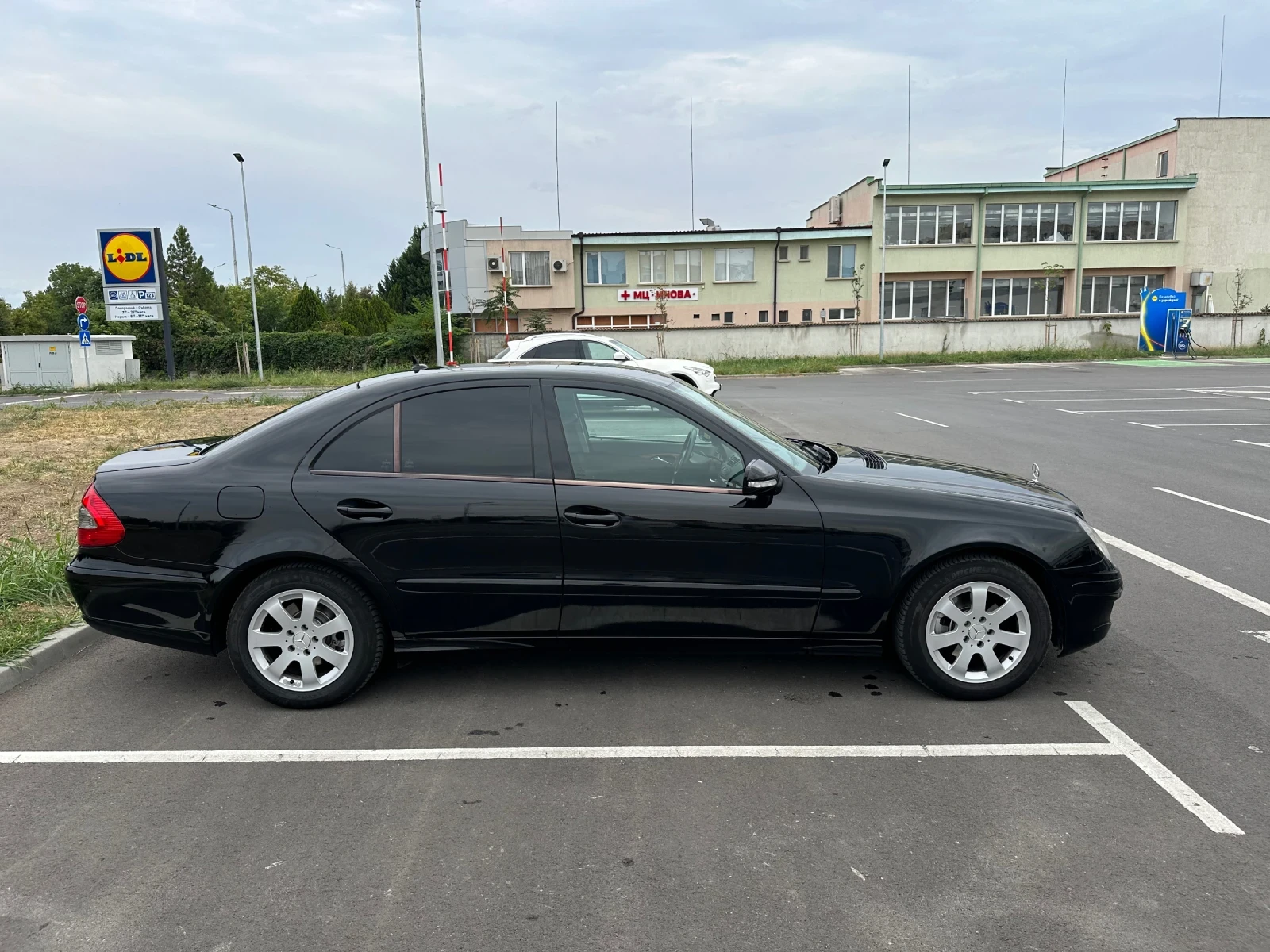 Mercedes-Benz E 220  - изображение 2 | Auto.bg Mercedes-Benz E 220  - изображение 2