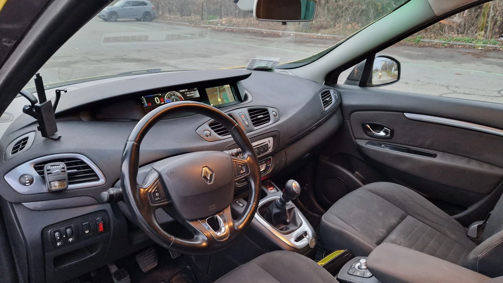 Renault Grand scenic 1.5 Dci - изображение 7 | Auto.bg Renault Grand scenic 1.5 Dci - изображение 7