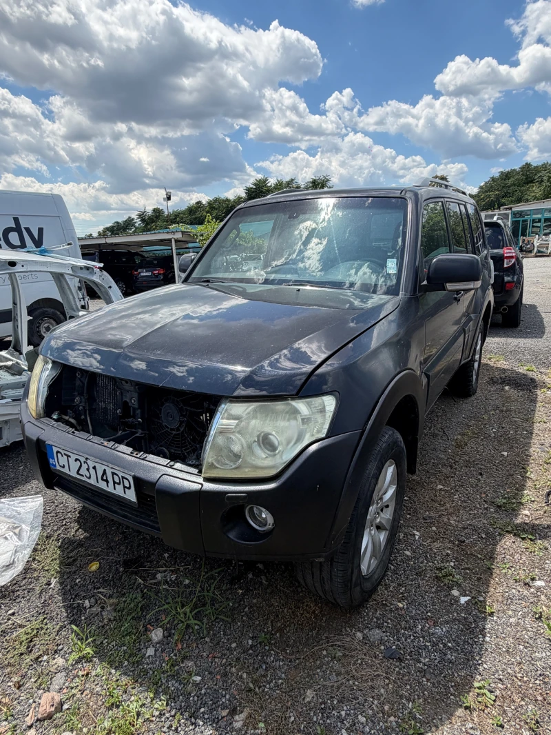Mitsubishi Pajero 3.2 DID 6+ 1 - 4990 € - 79868855 1 | Car24.bg Mitsubishi Pajero 3.2 DID 6+ 1 - 4990 € - 79868855 1