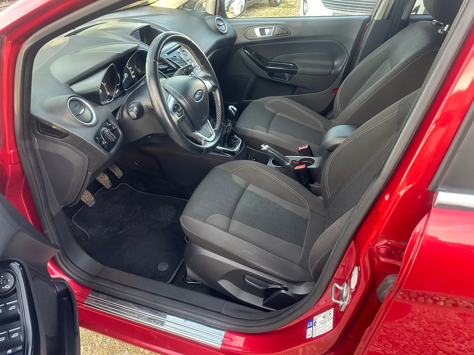 Ford Fiesta  - изображение 5 | Auto.bg Ford Fiesta  - изображение 5