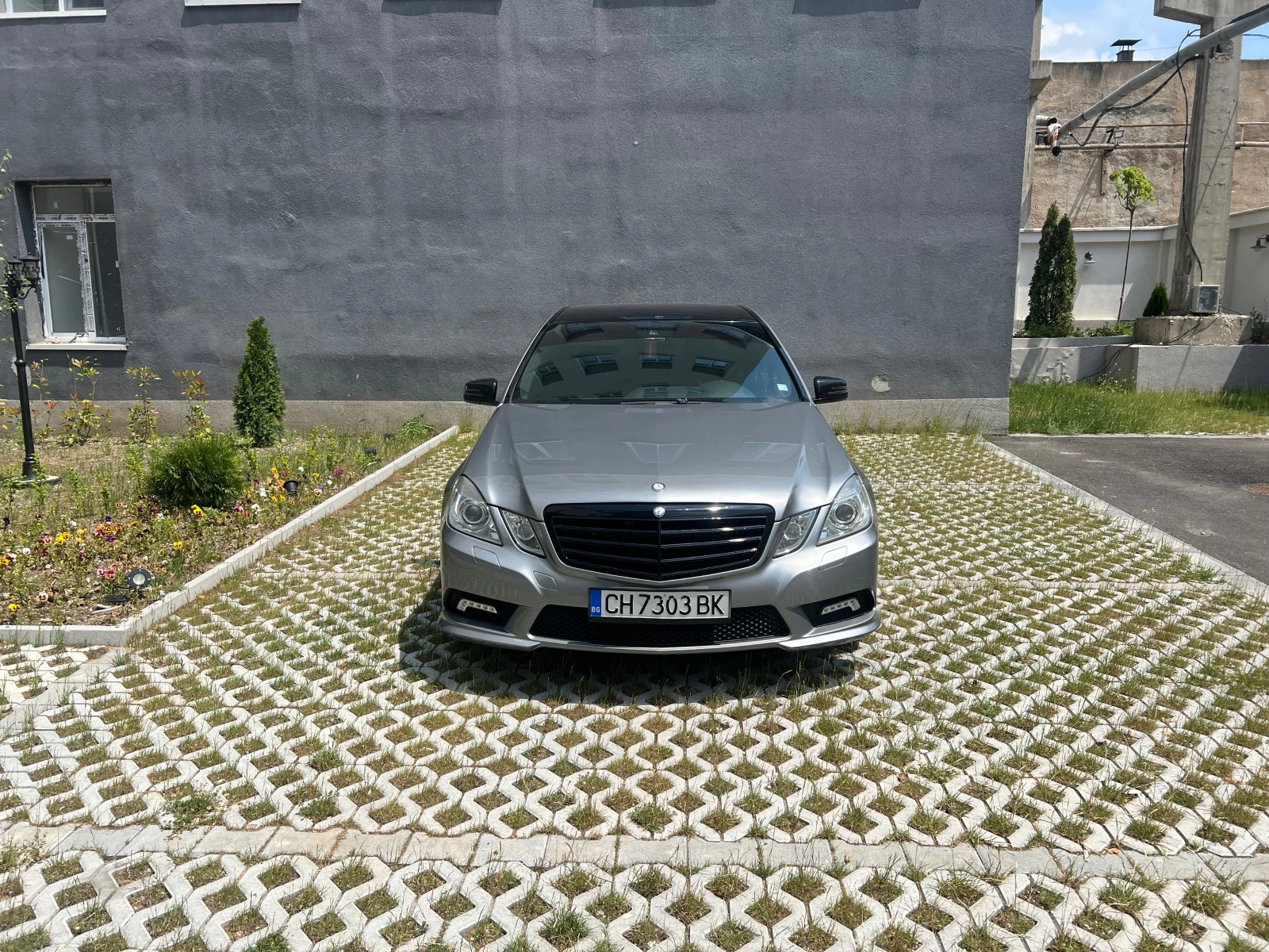 Mercedes-Benz E 350 undefined | Auto.bg — изображение 1 Mercedes-Benz E 350 undefined | Auto.bg — изображение 1