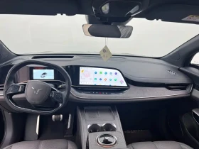 HongQi H9 Tian Gong 08 2025 680 Ultra AWD | Auto.bg — изображение 7 HongQi H9 Tian Gong 08 2025 680 Ultra AWD | Auto.bg — изображение 7