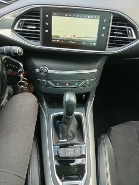 Peugeot 308 SW NEW ALLURE 2.0 e-HDI 150 EAT6 EURO6 - 10900 € - 25808840 17 | Car24.bg Peugeot 308 SW NEW ALLURE 2.0 e-HDI 150 EAT6 EURO6 - 10900 € - 25808840 17