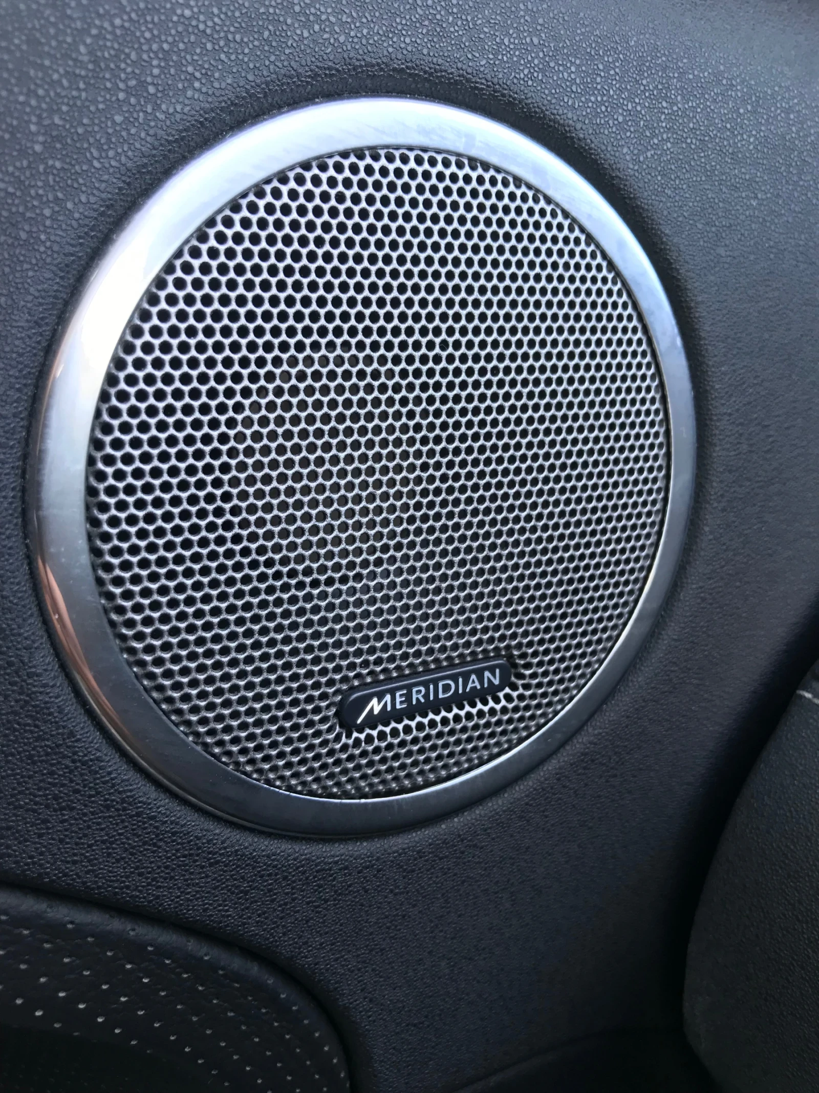 Land Rover Range Rover Evoque 2.2D 150000km - изображение 8 | Auto.bg Land Rover Range Rover Evoque 2.2D 150000km - изображение 8