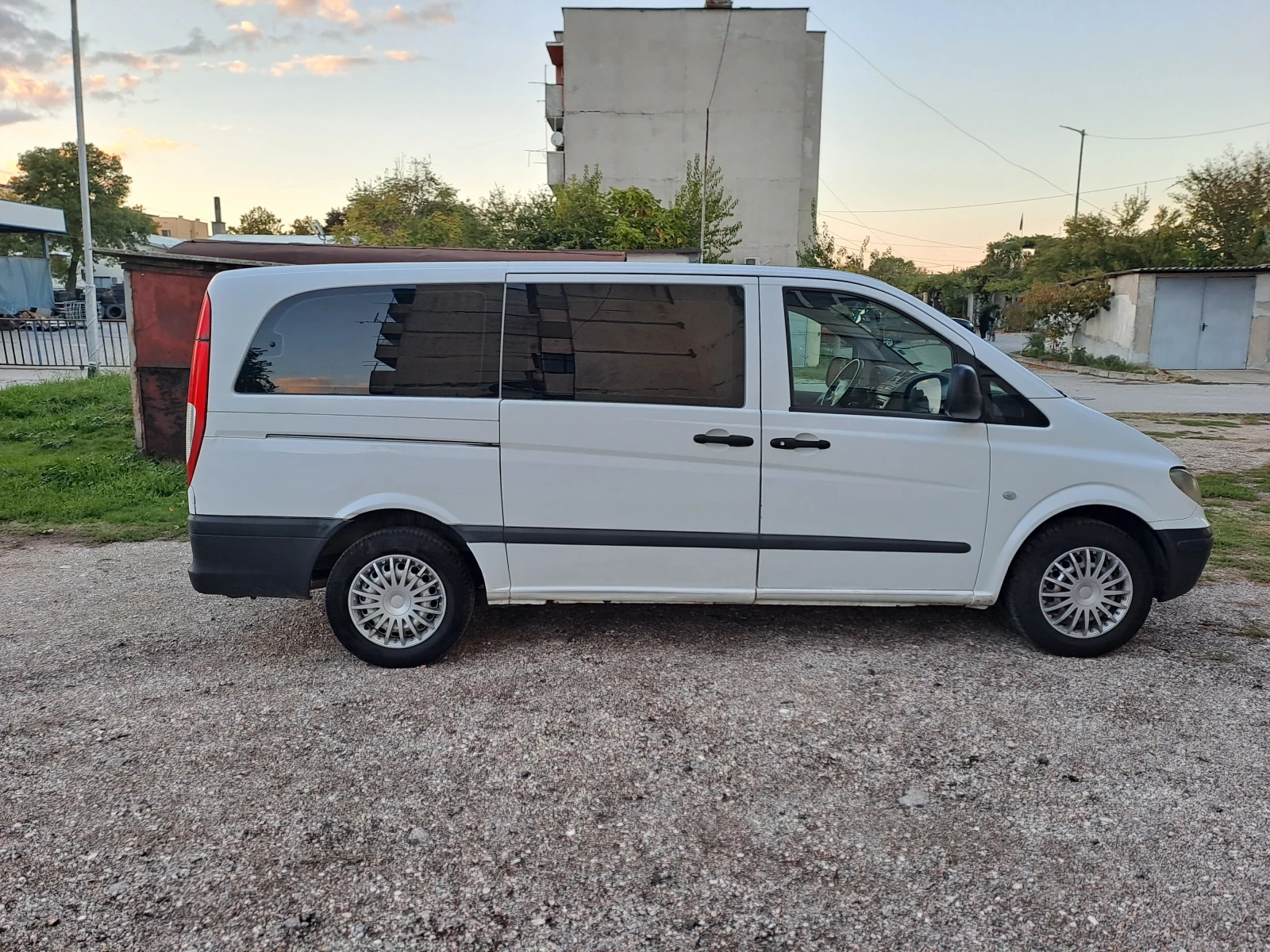 Mercedes-Benz Vito 111 - изображение 10 | Auto.bg Mercedes-Benz Vito 111 - изображение 10