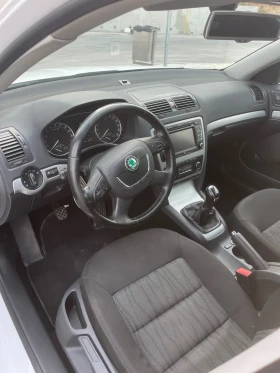 Skoda Octavia 1.6TDI 4x4 - 4850 € / 9485.78 лв. - 34542441 6 | Car24.bg Skoda Octavia 1.6TDI 4x4 - 4850 € / 9485.78 лв. - 34542441 6