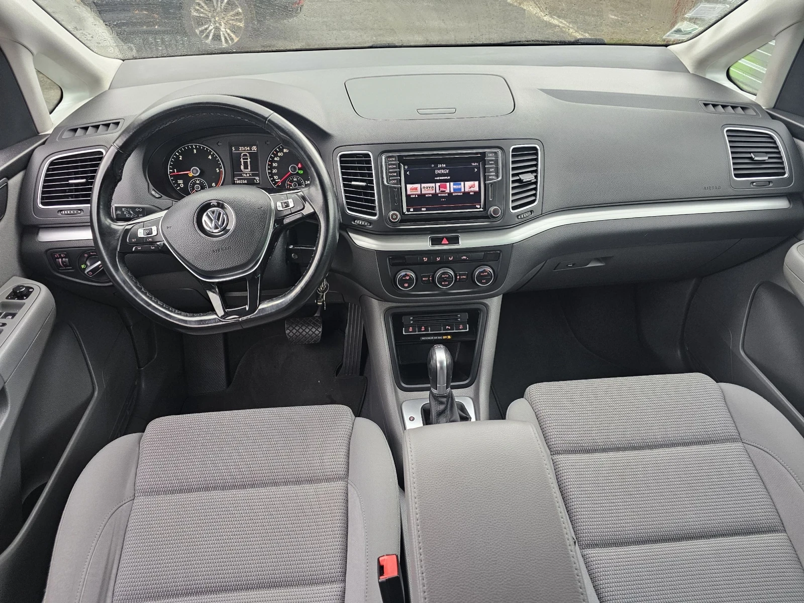 VW Sharan 2.0TDI DSG 7места - изображение 10 | Auto.bg VW Sharan 2.0TDI DSG 7места - изображение 10
