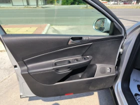 VW Passat 2.0d-6sk-Euro-5A-Navi | Auto.bg — изображение 12 VW Passat 2.0d-6sk-Euro-5A-Navi | Auto.bg — изображение 12