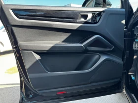 Porsche Cayenne / 3.0 V6 / Keyless Go / Pano / Lane Assist / | Auto.bg — изображение 15 Porsche Cayenne / 3.0 V6 / Keyless Go / Pano / Lane Assist / | Auto.bg — изображение 15