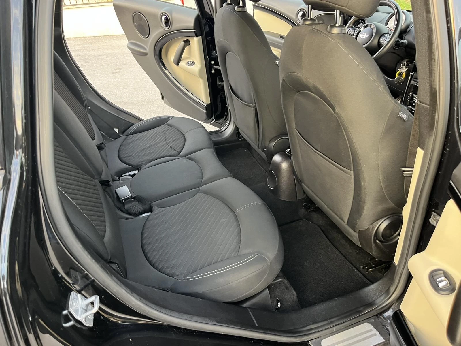 Mini Countryman S-ALL4 2.0TDI 143кс NAVI АВТОМАТ ВНОС ИТАЛИЯ - изображение 10 | Auto.bg Mini Countryman S-ALL4 2.0TDI 143кс NAVI АВТОМАТ ВНОС ИТАЛИЯ - изображение 10