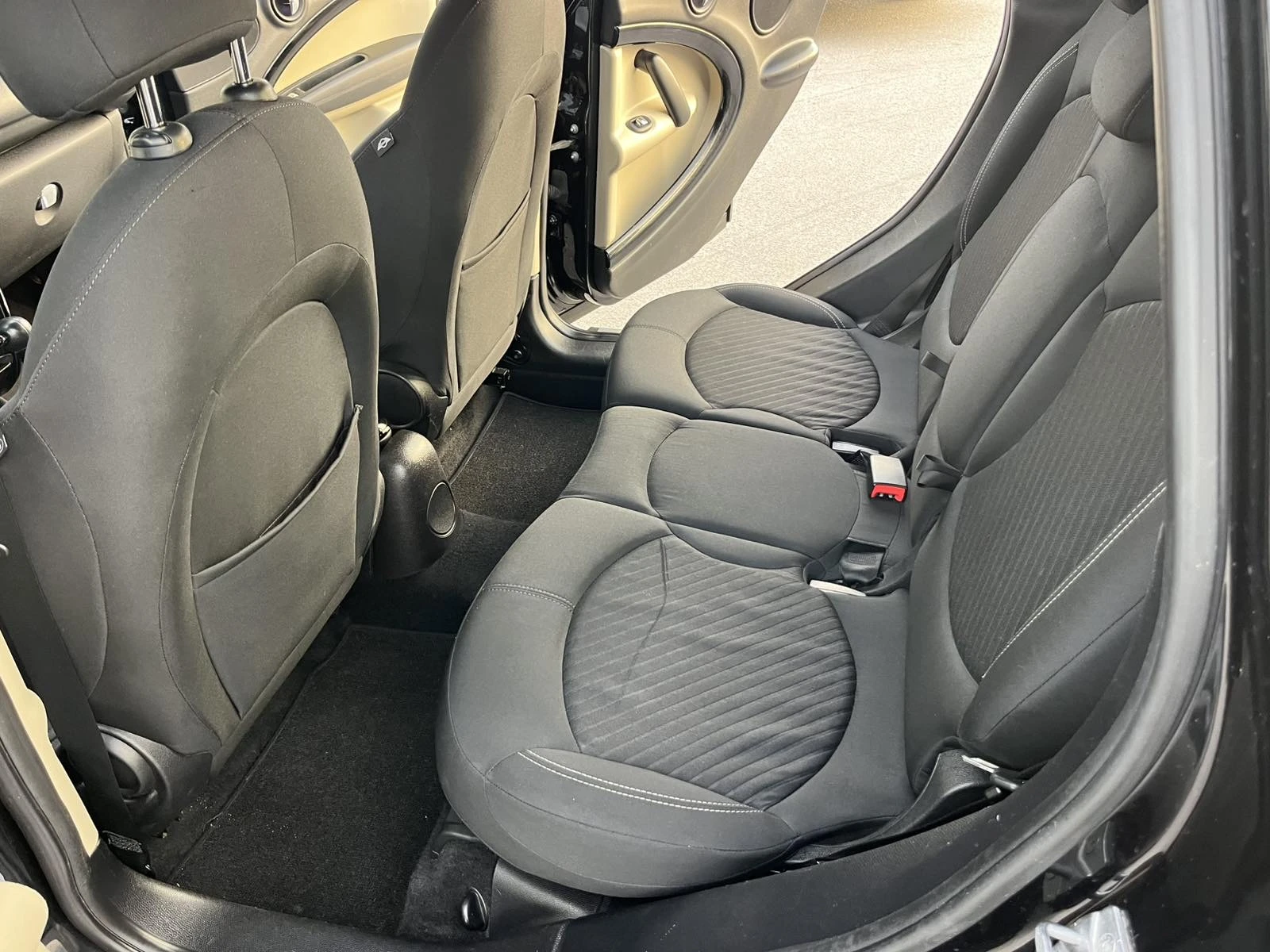 Mini Countryman S-ALL4 2.0TDI 143кс NAVI АВТОМАТ ВНОС ИТАЛИЯ - изображение 9 | Auto.bg Mini Countryman S-ALL4 2.0TDI 143кс NAVI АВТОМАТ ВНОС ИТАЛИЯ - изображение 9