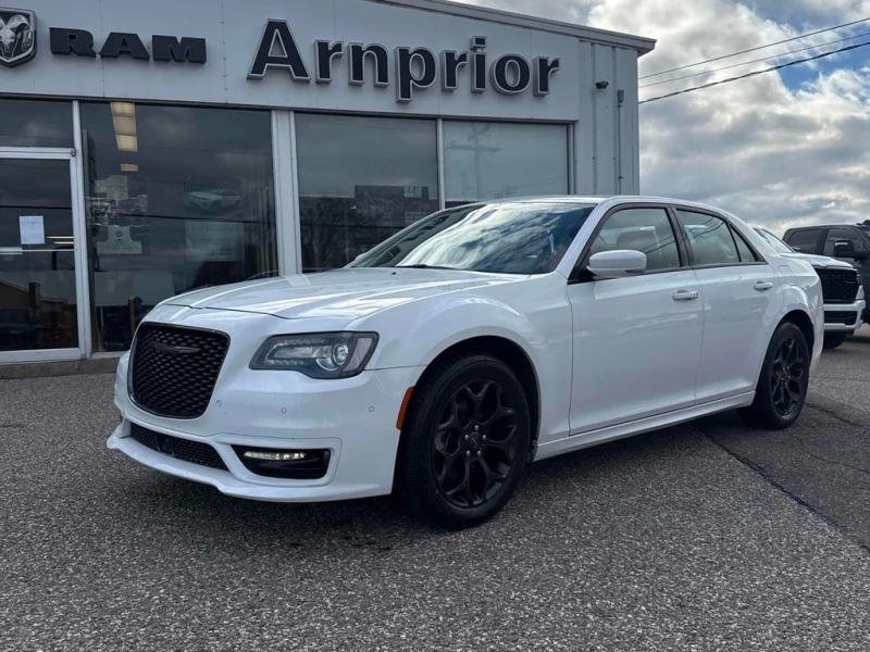 Chrysler 300c * 300 Touring L * CARFAX * БЕЗ ПЪРВОНАЧАЛНА ВНОСКА - 36000 лв. / 18406.51 € - 72358040 1 | Car24.bg Chrysler 300c * 300 Touring L * CARFAX * БЕЗ ПЪРВОНАЧАЛНА ВНОСКА - 36000 лв. / 18406.51 € - 72358040 1