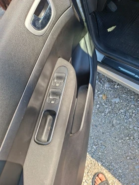 Peugeot 307 - 1800 € / 3520.49 лв. - 79093725 16 | Car24.bg Peugeot 307 - 1800 € / 3520.49 лв. - 79093725 16