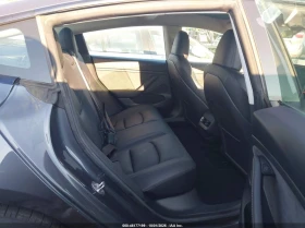 Tesla Model 3 PERFORMANCE DUAL MOTOR ALL-WHEEL DRIVE | Auto.bg — изображение 7 Tesla Model 3 PERFORMANCE DUAL MOTOR ALL-WHEEL DRIVE | Auto.bg — изображение 7