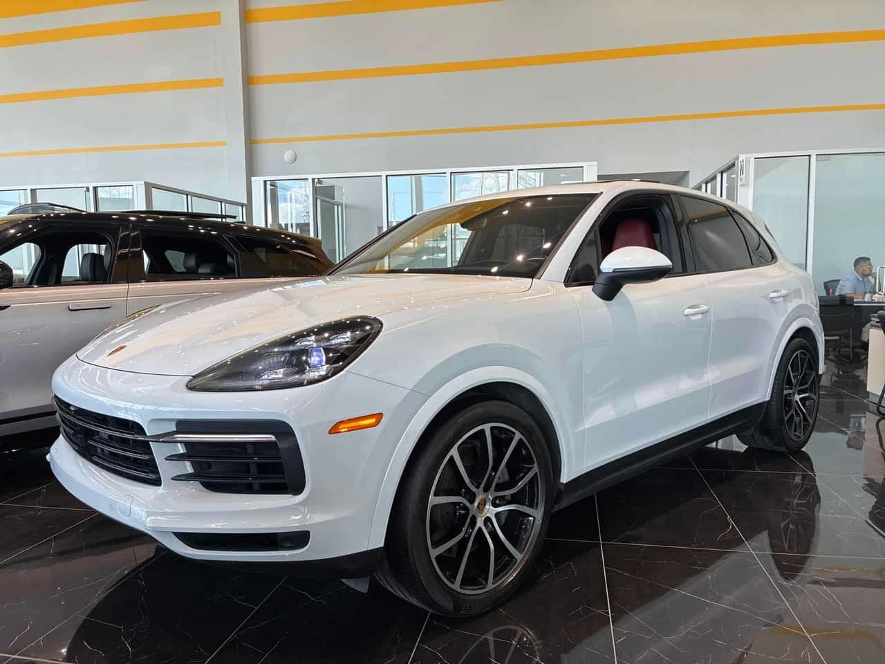 Porsche Cayenne S Distronic | Extended Leather CARFAX | Auto.bg — изображение 1 Porsche Cayenne S Distronic | Extended Leather CARFAX | Auto.bg — изображение 1