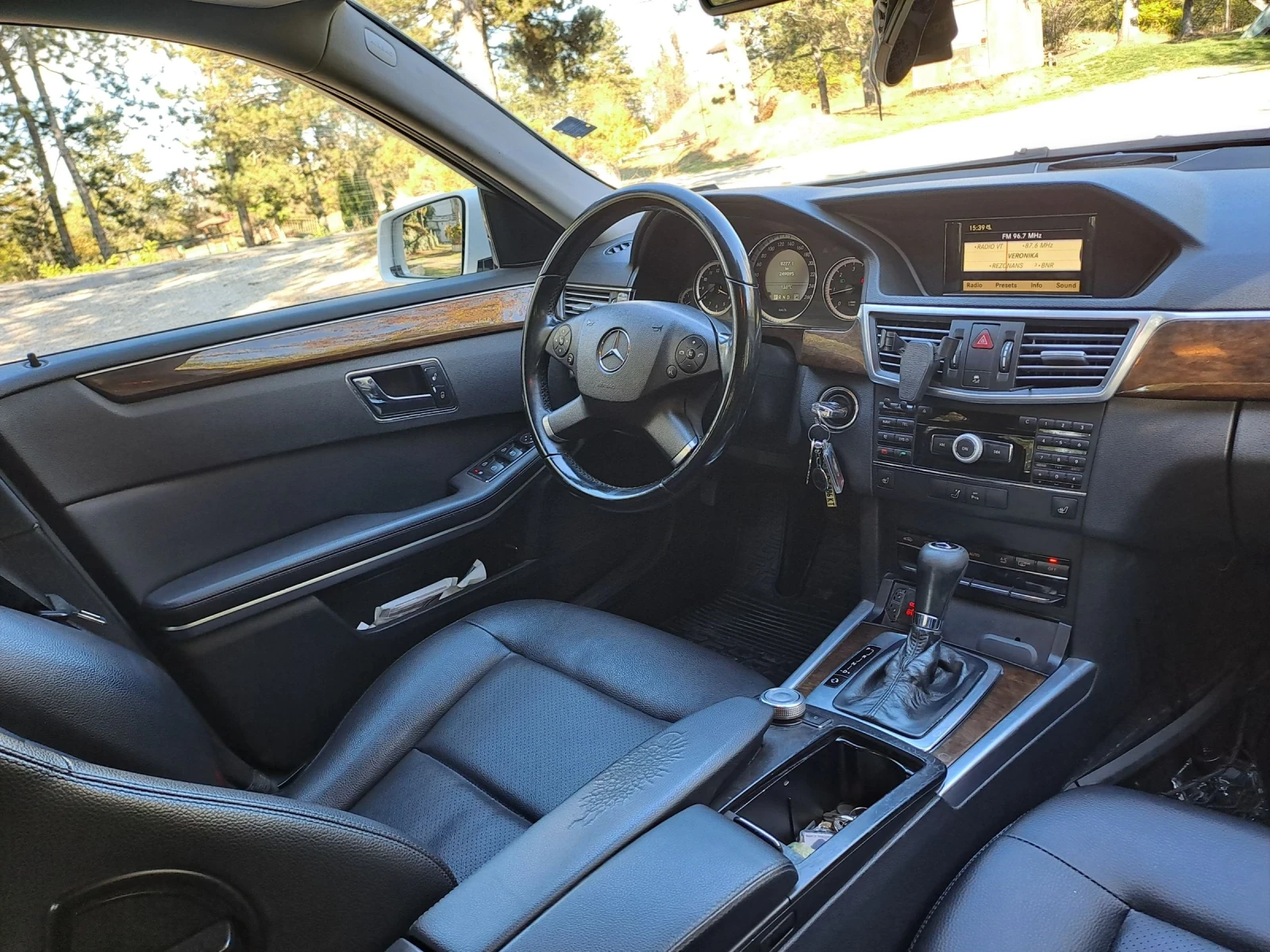 Mercedes-Benz E 220 CDI - изображение 10 | Auto.bg Mercedes-Benz E 220 CDI - изображение 10