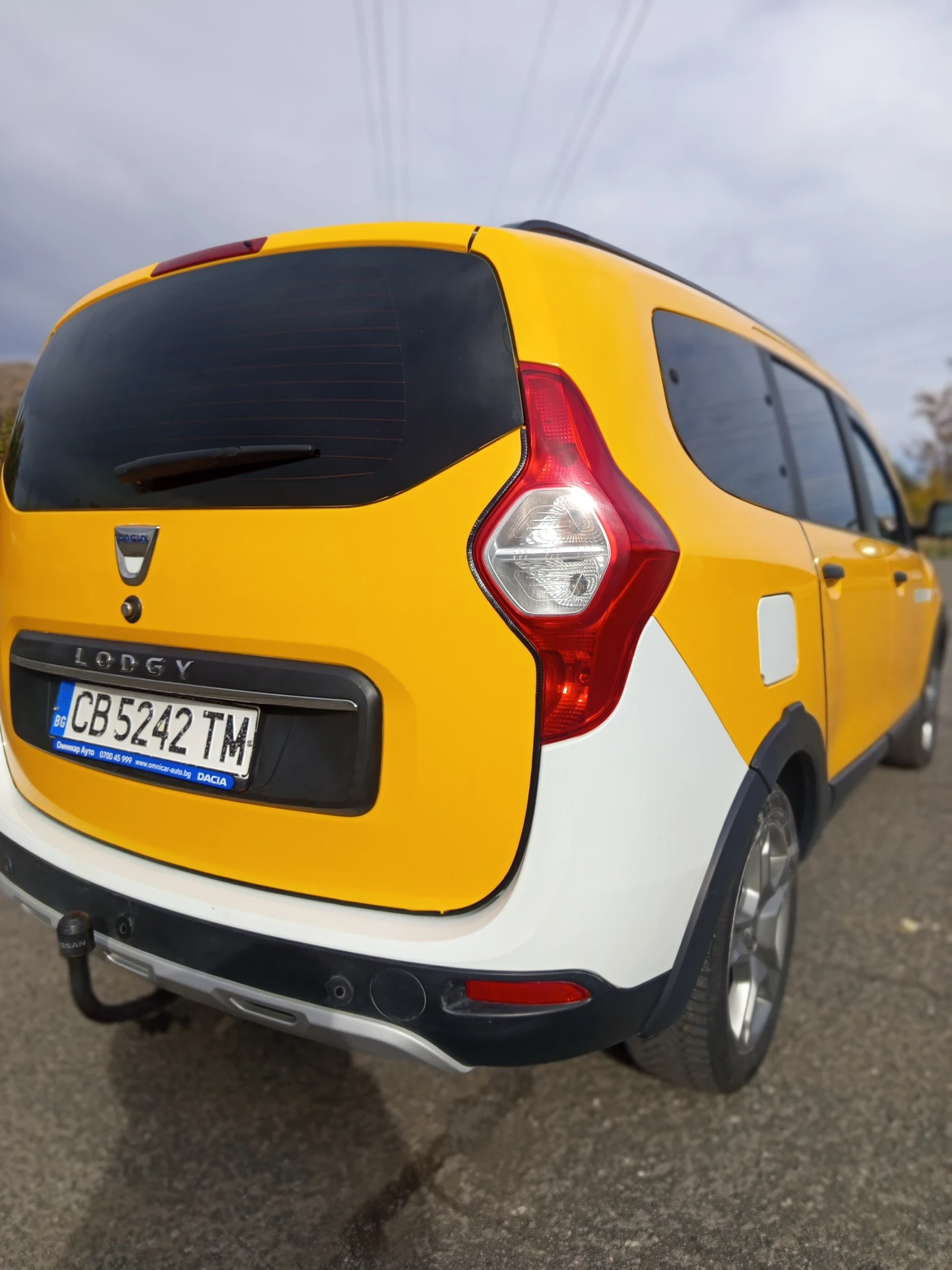 Dacia Lodgy STEPWAY 6+ 1/1, 5DCi adblue - изображение 5 | Auto.bg Dacia Lodgy STEPWAY 6+ 1/1, 5DCi adblue - изображение 5