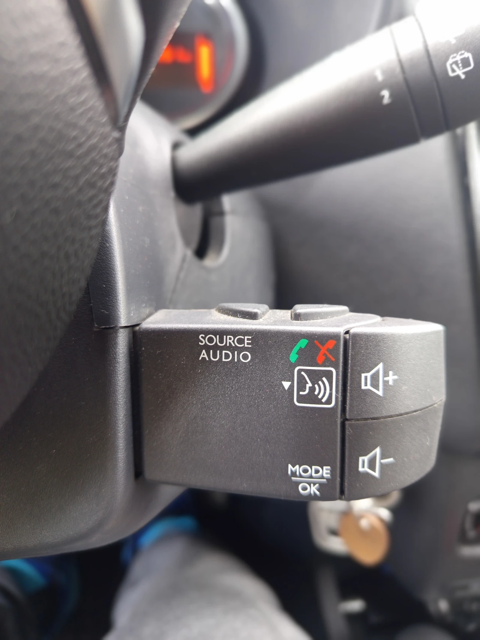 Dacia Lodgy STEPWAY 6+ 1/1, 5DCi adblue - изображение 9 | Auto.bg Dacia Lodgy STEPWAY 6+ 1/1, 5DCi adblue - изображение 9