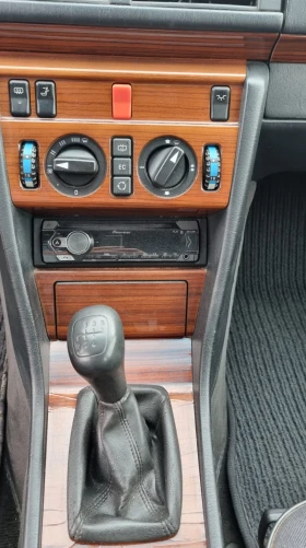 Mercedes-Benz 124 E220 | Auto.bg — изображение 10 Mercedes-Benz 124 E220 | Auto.bg — изображение 10