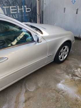 Mercedes-Benz E 220 2.2 150к.с. - 3880 € / 7588.62 лв. - 76178363 16 | Car24.bg Mercedes-Benz E 220 2.2 150к.с. - 3880 € / 7588.62 лв. - 76178363 16