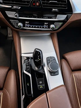 BMW 550 * M550i LCI * НАЛИЧНА В БЪЛГАРИЯ* | Auto.bg — изображение 11 BMW 550 * M550i LCI * НАЛИЧНА В БЪЛГАРИЯ* | Auto.bg — изображение 11