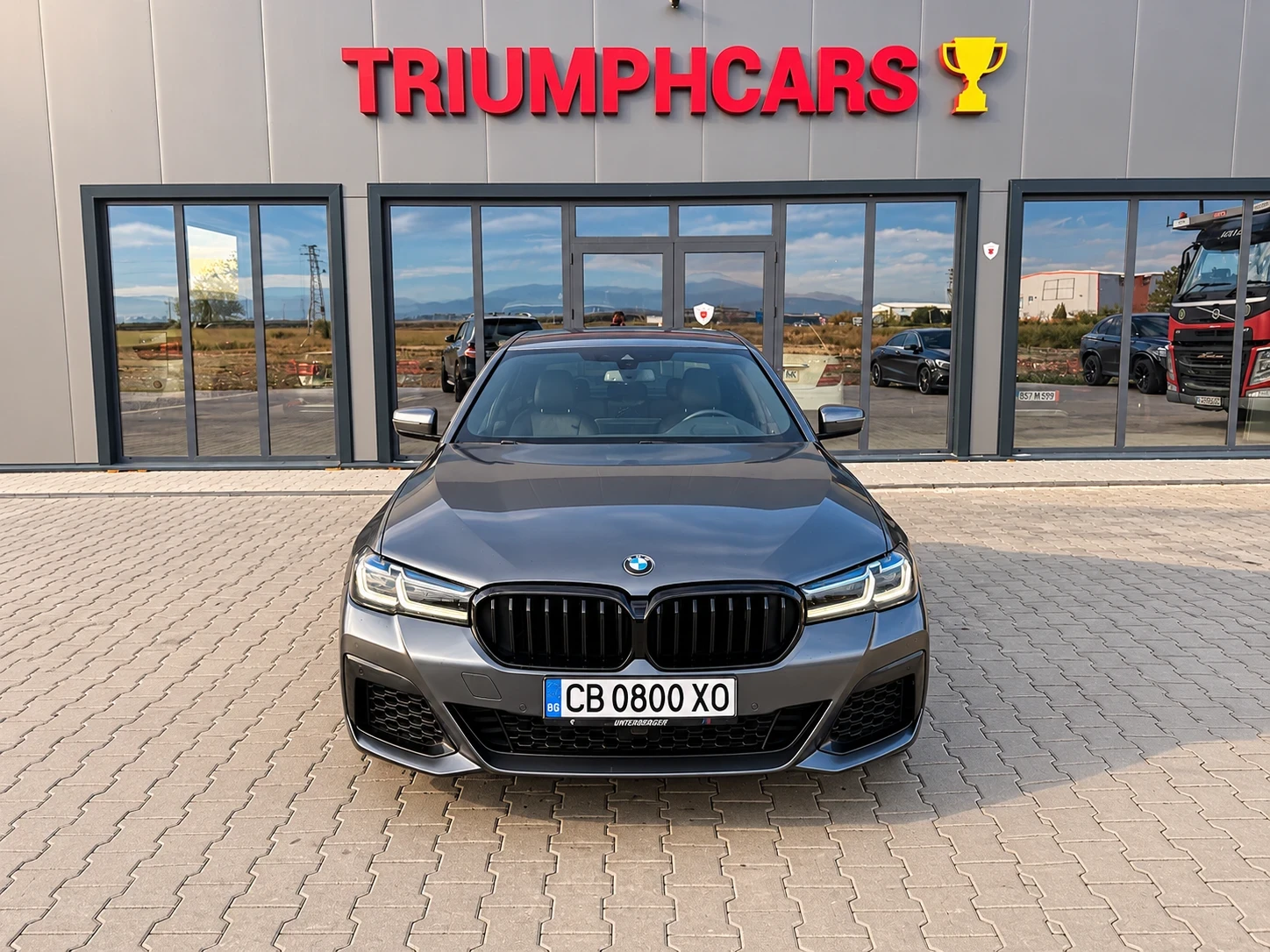BMW 550 * M550i LCI * НАЛИЧНА В БЪЛГАРИЯ* | Auto.bg — изображение 1 BMW 550 * M550i LCI * НАЛИЧНА В БЪЛГАРИЯ* | Auto.bg — изображение 1