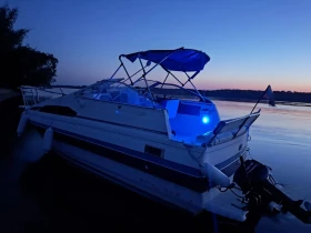 Моторна яхта Bayliner undefined | Auto.bg — изображение 3 Моторна яхта Bayliner undefined | Auto.bg — изображение 3