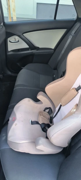 Toyota Avensis 1.6/D4D/Keyless - 8000 € / 15646.64 лв. - 86020393 13 | Car24.bg Toyota Avensis 1.6/D4D/Keyless - 8000 € / 15646.64 лв. - 86020393 13