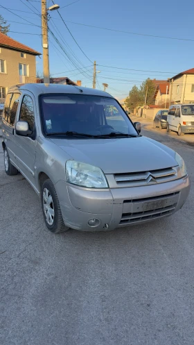 Citroen Berlingo * 2.0HDI KLIMA TOP NEW!* - Car24.bg Citroen Berlingo * 2.0HDI KLIMA TOP NEW!*