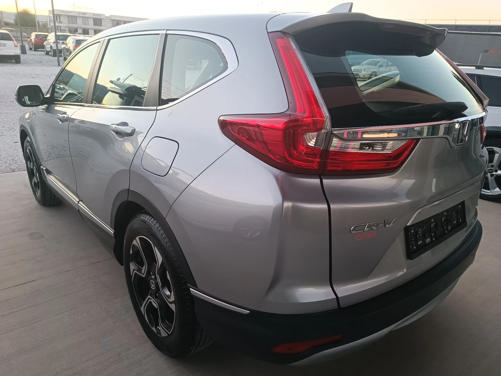 Honda Cr-v 2.0 Hybrid * TOP*  - изображение 6 | Auto.bg Honda Cr-v 2.0 Hybrid * TOP*  - изображение 6