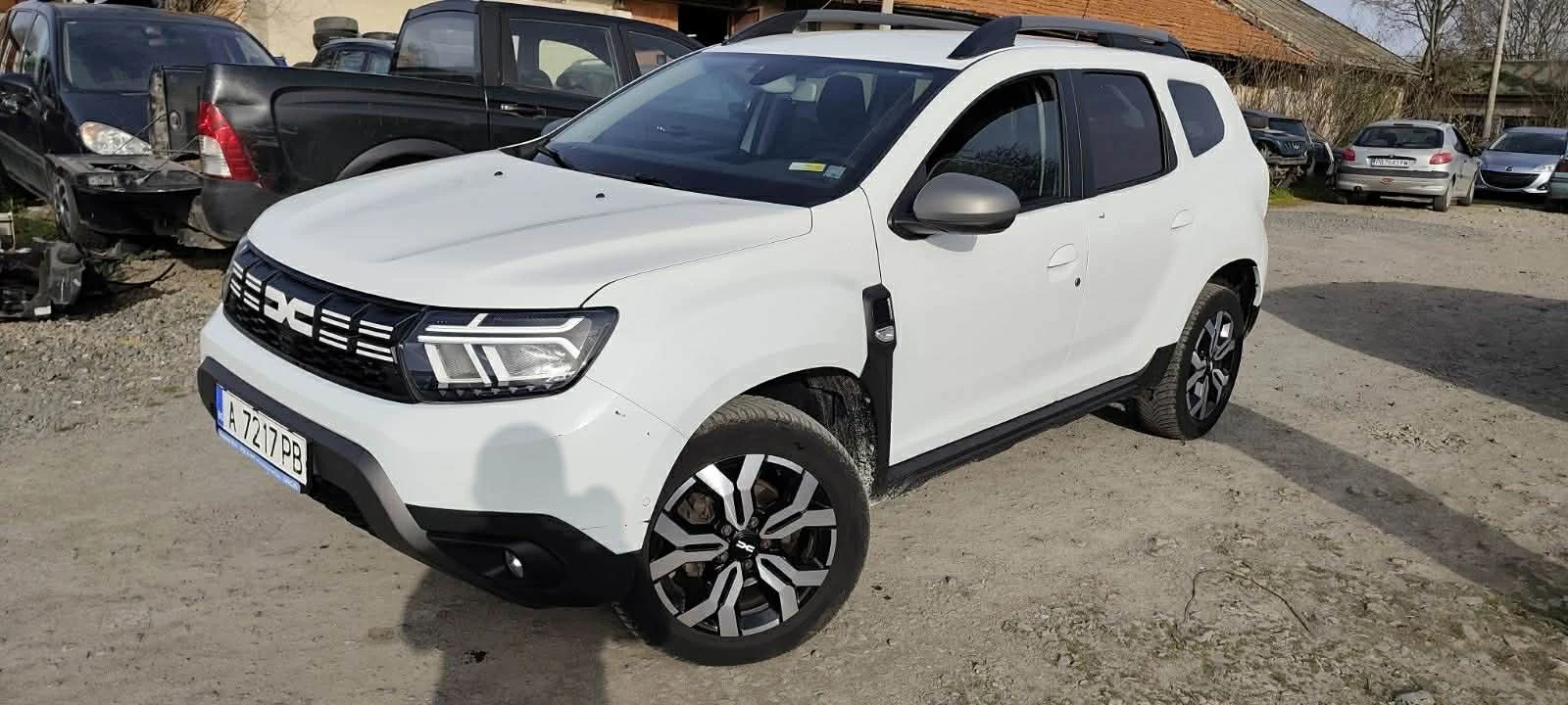 Dacia Duster undefined | Auto.bg — изображение 1 Dacia Duster undefined | Auto.bg — изображение 1