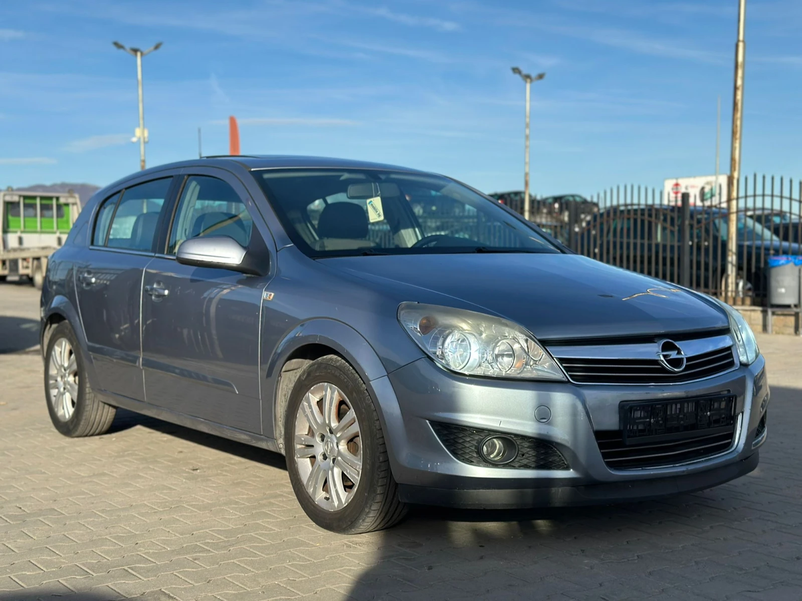 Opel Astra / 1.6I / 116HP / 85000 KM /  - изображение 7 | Auto.bg Opel Astra / 1.6I / 116HP / 85000 KM /  - изображение 7