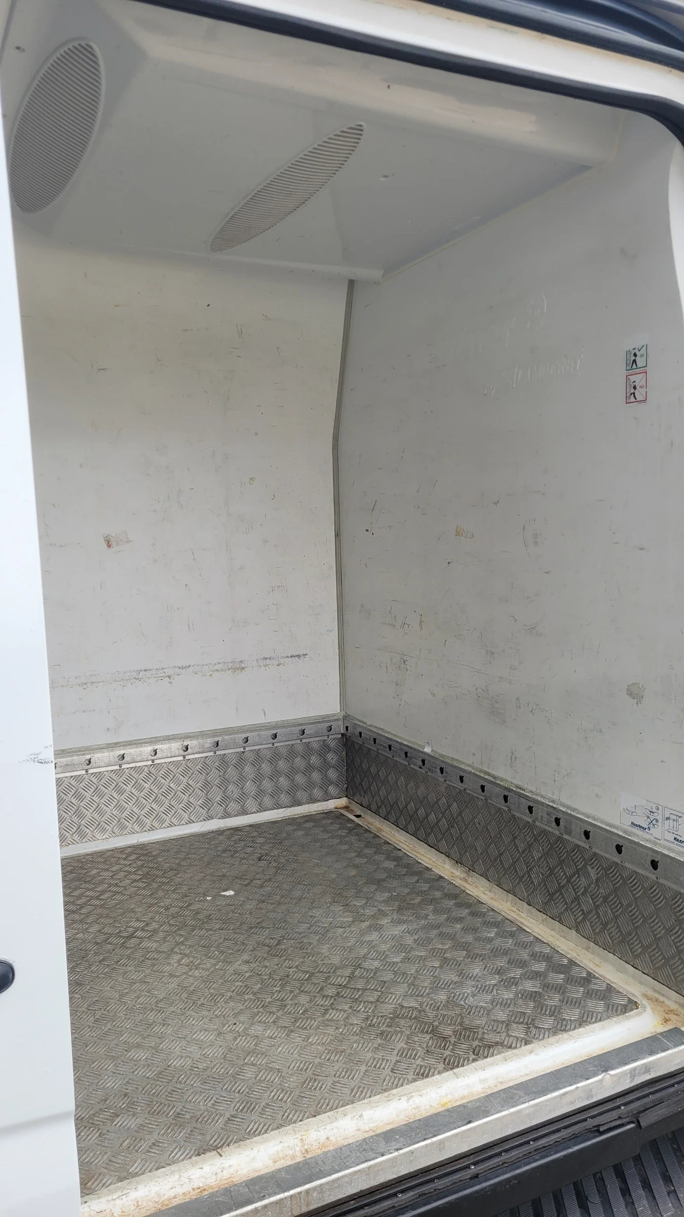 Mercedes-Benz Sprinter 316         ХЛАДИЛЕН - изображение 7 | Auto.bg Mercedes-Benz Sprinter 316         ХЛАДИЛЕН - изображение 7