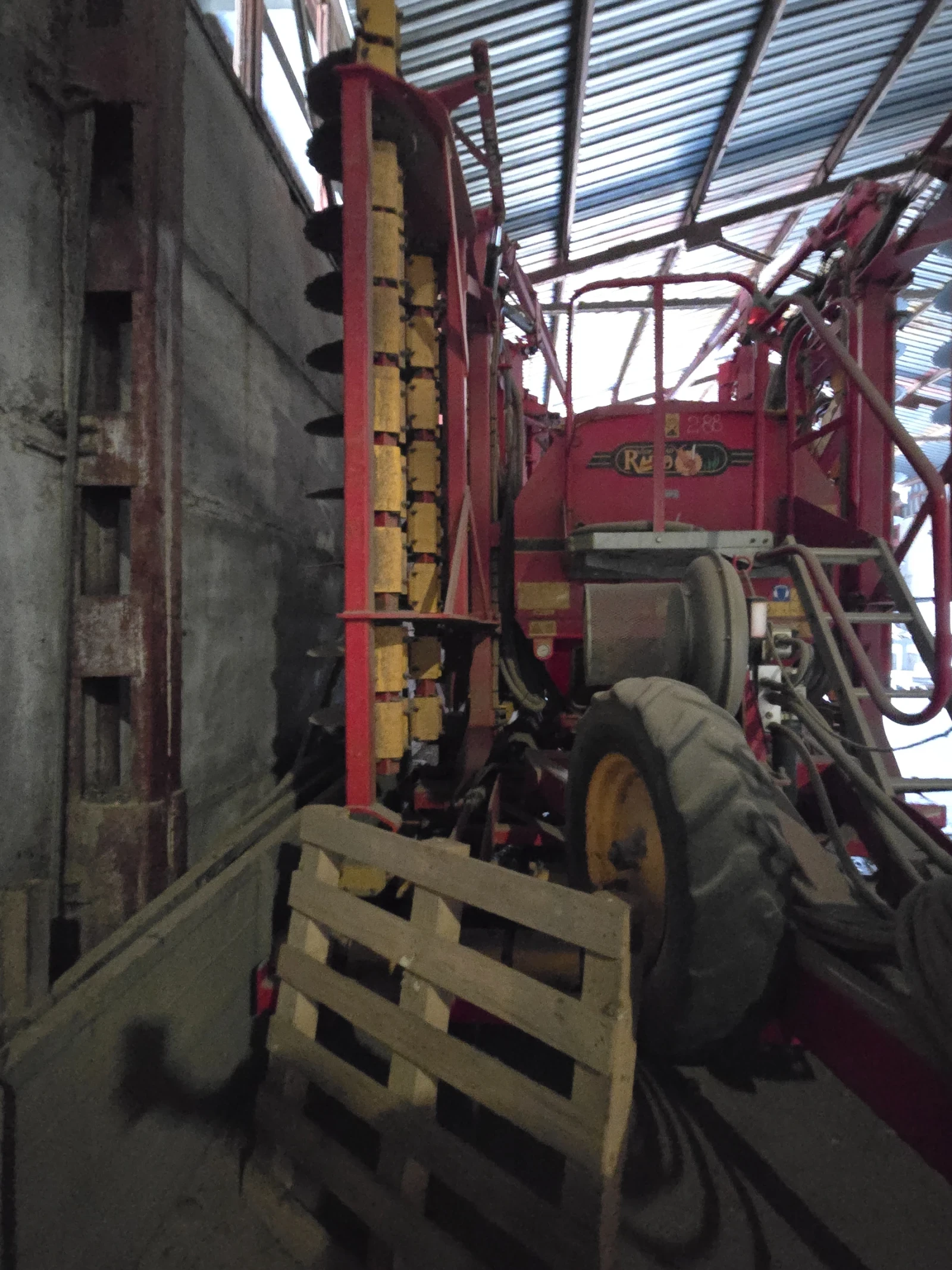 Сеялка Vaderstad Rapid A 8 - изображение 6 | Auto.bg Сеялка Vaderstad Rapid A 8 - изображение 6