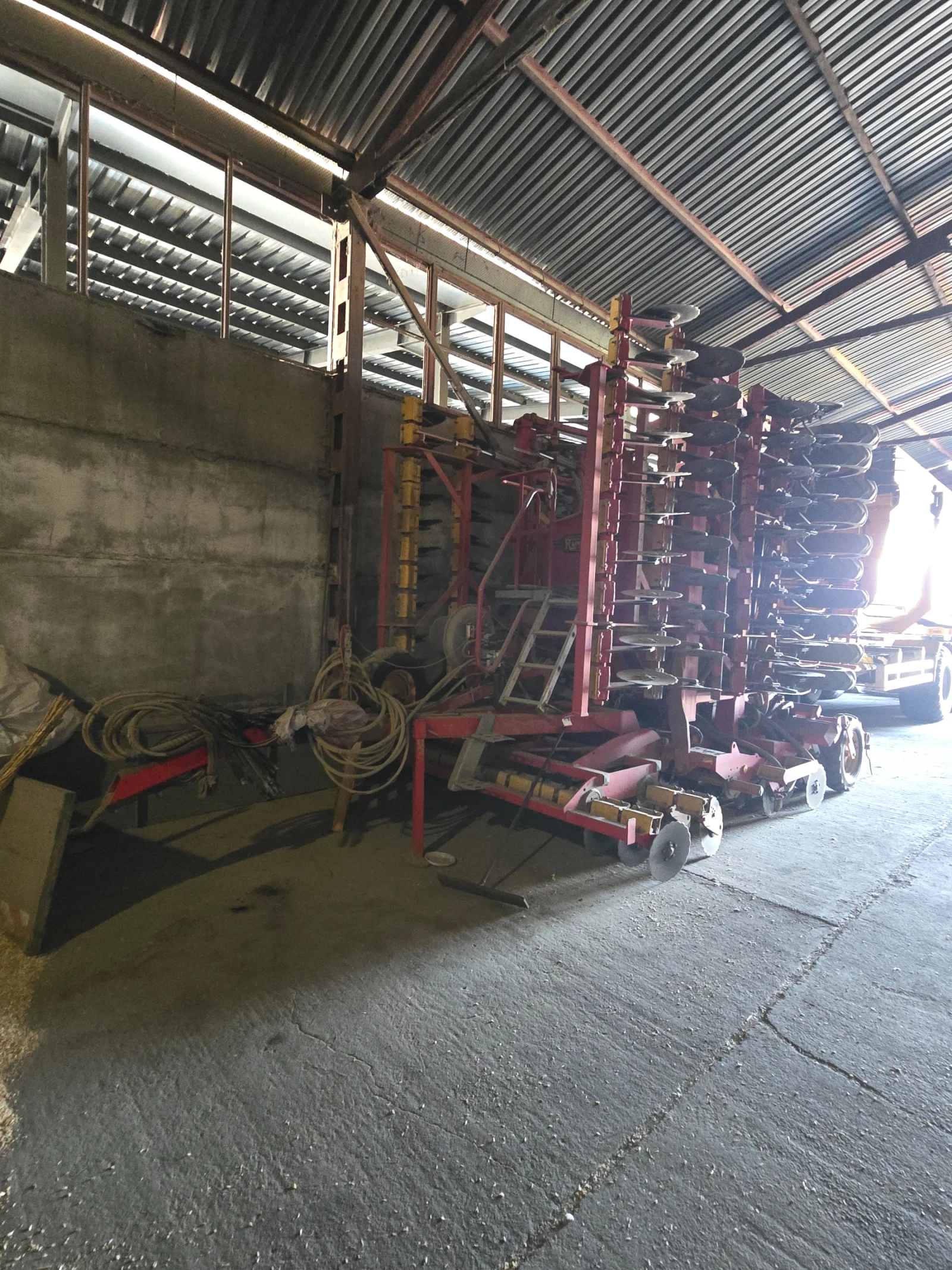 Сеялка Vaderstad Rapid A 8 - изображение 5 | Auto.bg Сеялка Vaderstad Rapid A 8 - изображение 5