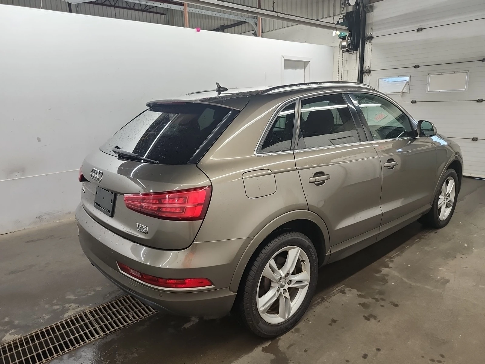 Audi Q3 * PROGRESSIVE* CARFAX * БЕЗ ПЪРВОНАЧАЛНА ВНОСКА - изображение 4 | Auto.bg Audi Q3 * PROGRESSIVE* CARFAX * БЕЗ ПЪРВОНАЧАЛНА ВНОСКА - изображение 4