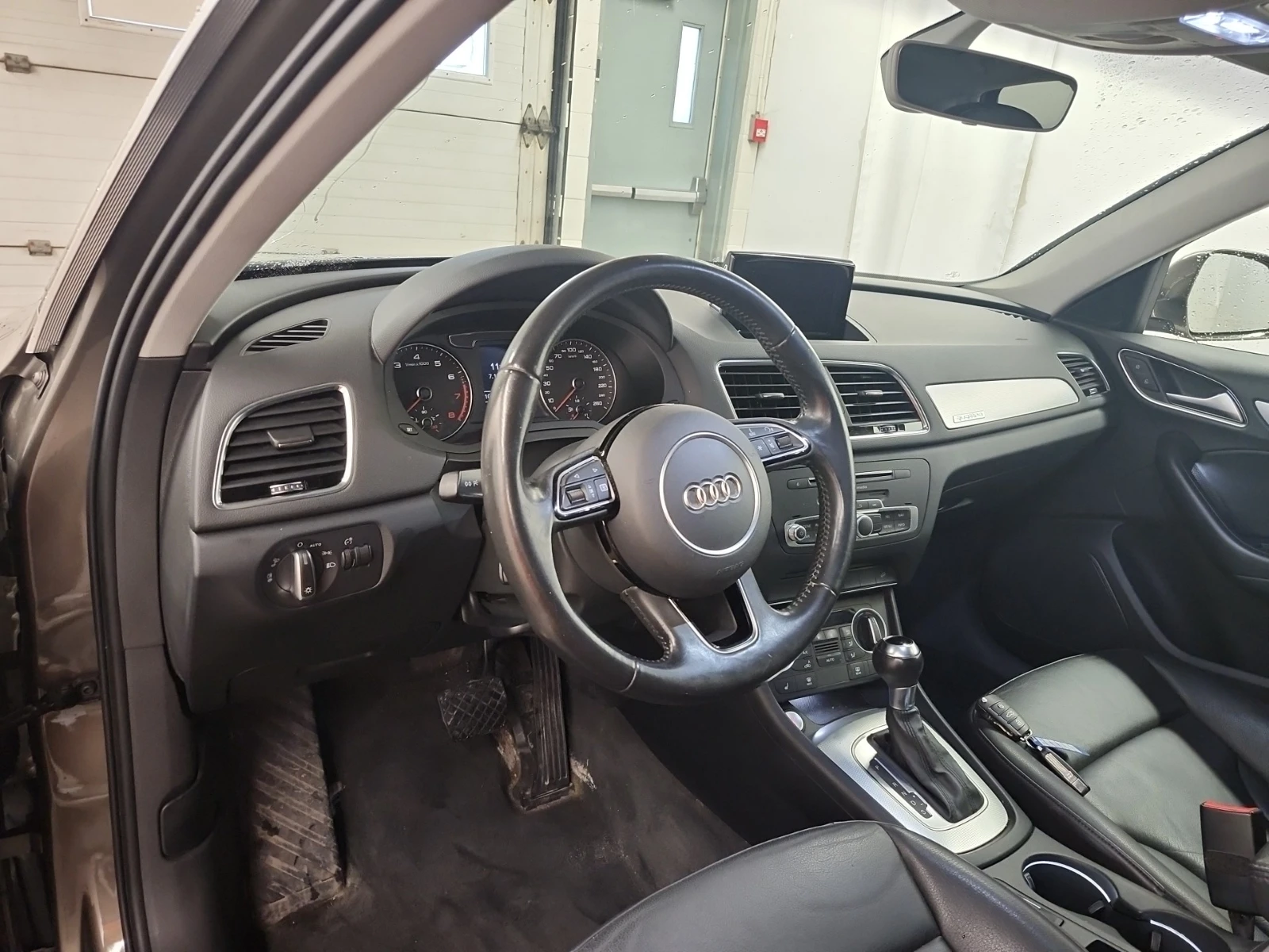 Audi Q3 * PROGRESSIVE* CARFAX * БЕЗ ПЪРВОНАЧАЛНА ВНОСКА - изображение 7 | Auto.bg Audi Q3 * PROGRESSIVE* CARFAX * БЕЗ ПЪРВОНАЧАЛНА ВНОСКА - изображение 7